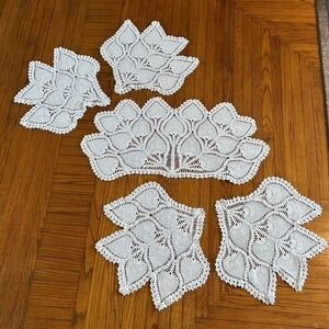 VTG White Crochet Peacock Pineapple Lace Doily Set 5pc Fan Runner Table Accents